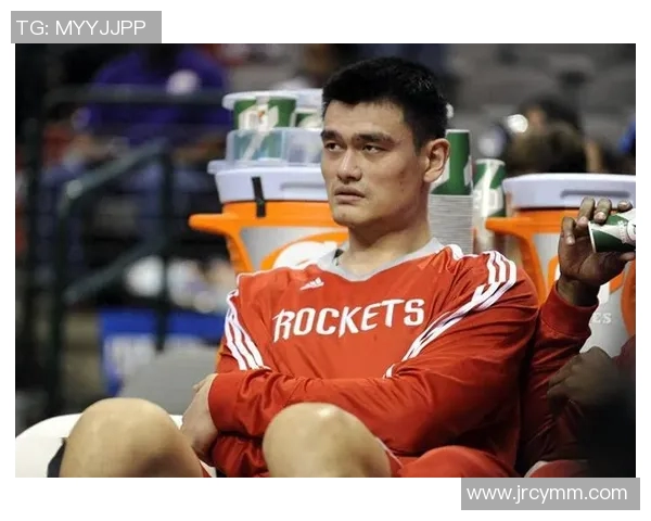 姚明的幽默瞬间揭秘:这位篮球巨星的搞笑才华你知道多少 姚明的幽默瞬间揭秘:这位篮球巨星的搞笑才华你知道多少