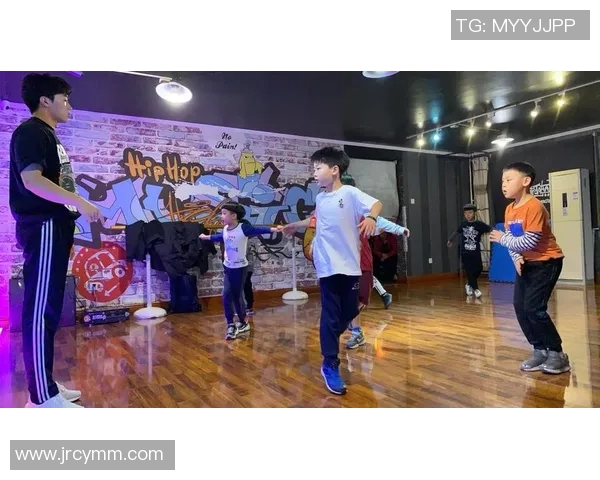 武汉街舞队引领灵活性潮流最新街舞灵活性TOP10榜单揭晓